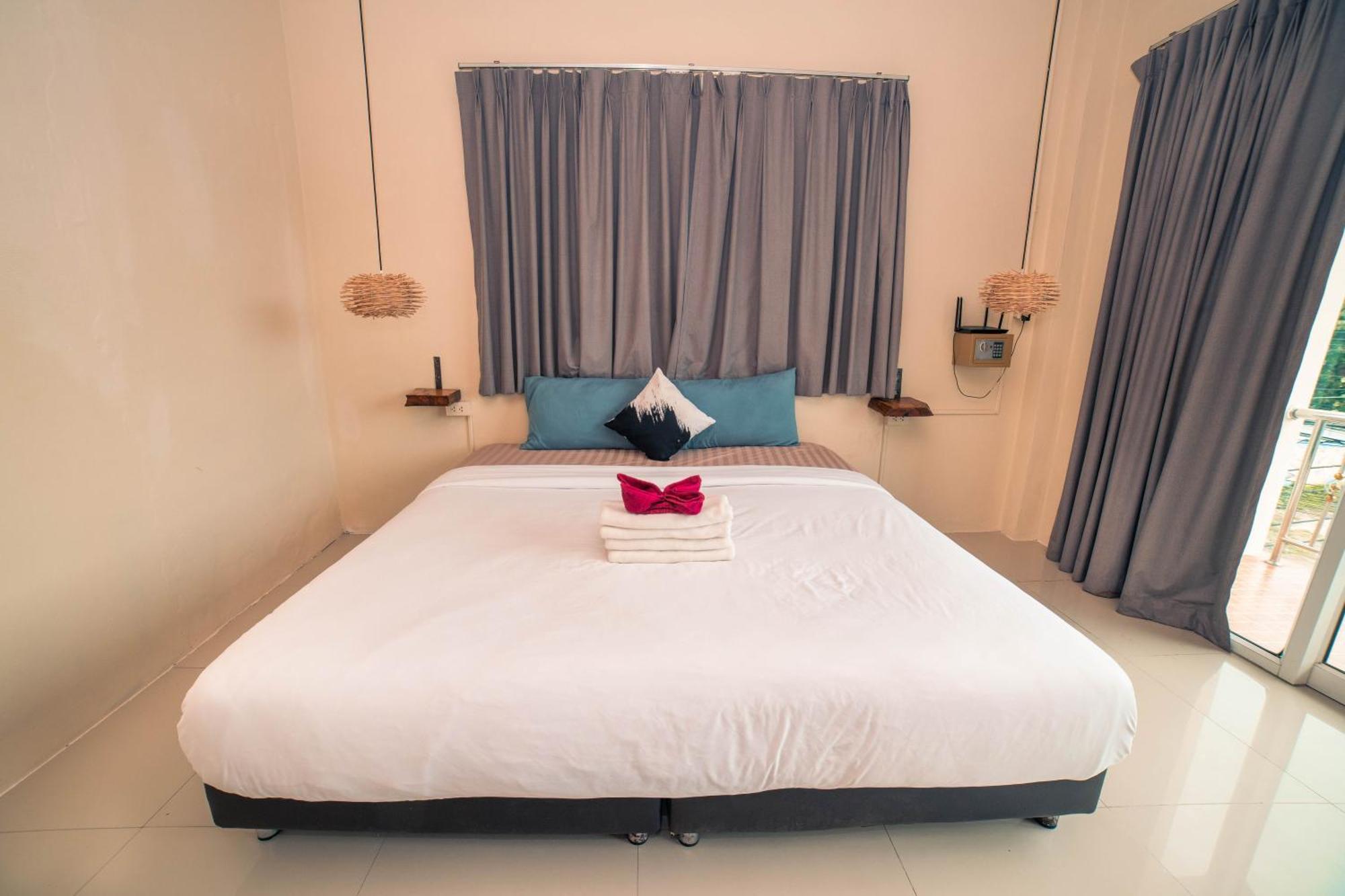Hotel Arena Seaview Baan Tai Esterno foto